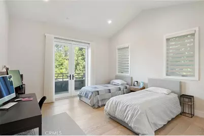 15547 Valley Vista Boulevard, Encino, CA 91436 - Photo 43