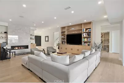 15547 Valley Vista Boulevard, Encino, CA 91436 - Photo 13