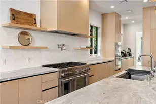 15547 Valley Vista Blvd, Encino, CA 91436 - Photo 17