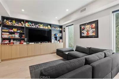 15547 Valley Vista Boulevard, Encino, CA 91436 - Photo 33