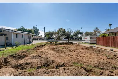 343 W Woodbury Road, Altadena, CA 91001 - Photo 13