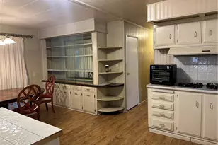 21001 Plummer, Chatsworth, CA 91311 - Photo 13