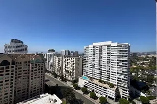 10490 Wilshire Blvd, Los Angeles, CA 90024 - Photo 15