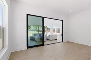 11850 Red Hawk Ln, Porter Ranch, CA 91326 - Photo 17