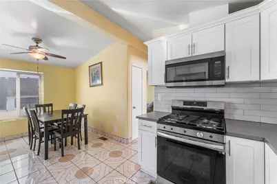 16079 Yarnell Street #B18, Rancho Cascades, CA 91342 - Photo 3