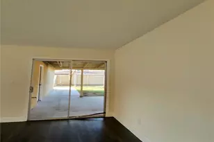 4513 Summer Side, Bakersfield, CA 93309 - Photo 9