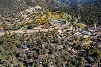 16524 Oakwood Court, Pine Mountain Club, CA 93222 - Photo 11