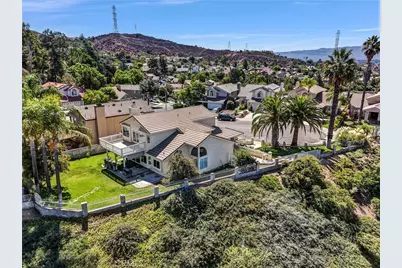 22411 Holly Court, Saugus, CA 91390 - Photo 33