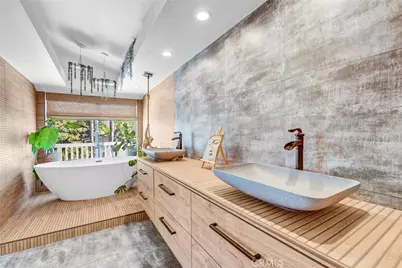 22411 Holly Court, Saugus, CA 91390 - Photo 21