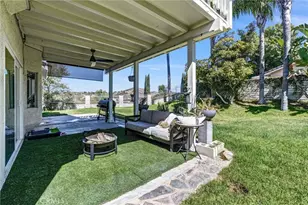 22411 Holly Ct, Saugus, CA 91390 - Photo 29