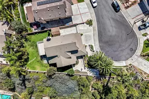 22411 Holly Ct, Saugus, CA 91390 - Photo 37