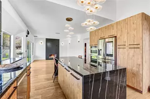 22411 Holly Ct, Saugus, CA 91390 - Photo 13