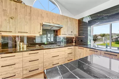 22411 Holly Court, Saugus, CA 91390 - Photo 11