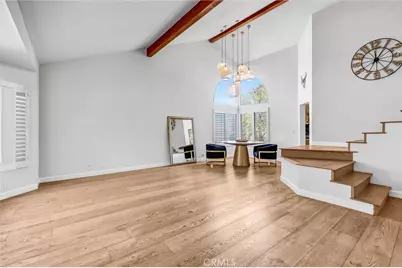 22411 Holly Court, Saugus, CA 91390 - Photo 5