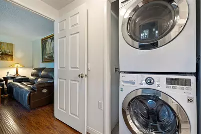 19211 Avenue Of The Oaks #A, Newhall, CA 91321 - Photo 19