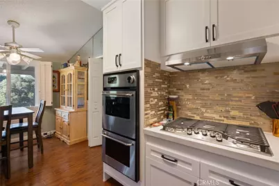 19211 Avenue Of The Oaks #A, Newhall, CA 91321 - Photo 11