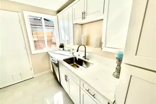 8836 Tyrone, Panorama City, CA 91402 - Photo 7