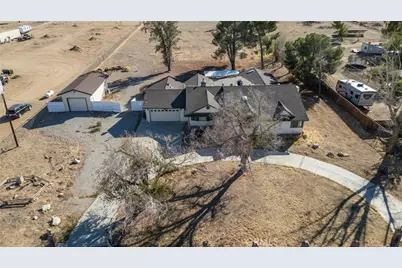 2110 W Avenue M8, Palmdale, CA 93551 - Photo 37