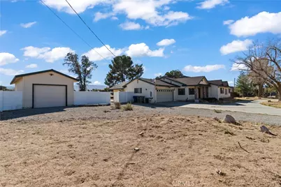 2110 W Avenue M8, Palmdale, CA 93551 - Photo 1