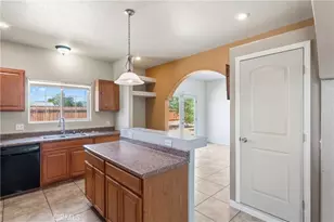 20325 94th St, California City, CA 93505 - Photo 9