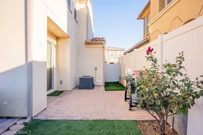 27117 Eden Court, Newhall, CA 91350 - Photo 33