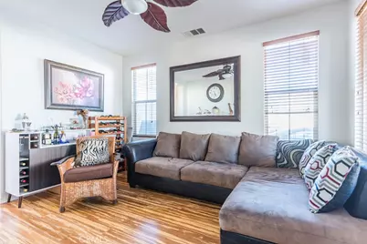 27117 Eden Court, Newhall, CA 91350 - Photo 3