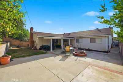 27828 Parkvale Drive, Saugus, CA 91350 - Photo 31