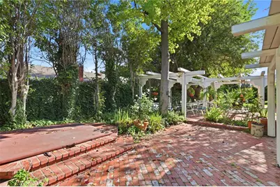 9830 Vanalden, Northridge, CA 91324 - Photo 45