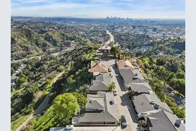 7027 Macapa, Hollywood Hills, CA 90068 - Photo 53