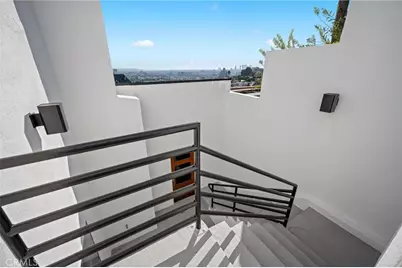 8246 Woodshill Trail, Los Angeles, CA 90069 - Photo 23