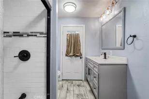 919 919 1/2 W 49th, Los Angeles, CA 90037 - Photo 9