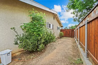 13197 Leach Street, Sylmar, CA 91342 - Photo 41