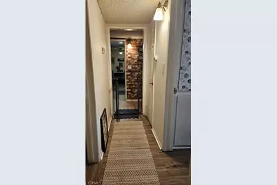 18307 Burbank Boulevard #41, Tarzana, CA 91356 - Photo 7