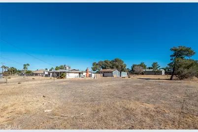 42106 22nd, Lancaster, CA 93536 - Photo 9