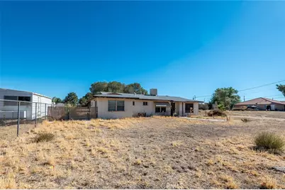42106 22nd, Lancaster, CA 93536 - Photo 3
