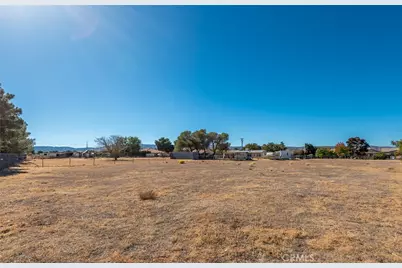 42106 22nd, Lancaster, CA 93536 - Photo 9