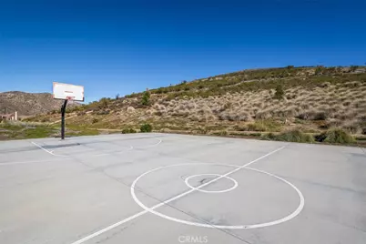 19336 Opal Lane, Saugus, CA 91350 - Photo 57