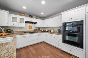 7925 Hemingway Ct, Fontana, CA 92336 - Photo 7