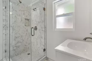 5718 Comanche Ave, Woodland Hills, CA 91367 - Photo 11