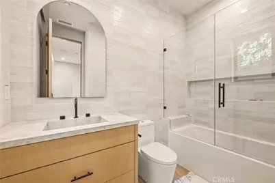 22924 Erwin Street, Woodland Hills, CA 91367 - Photo 49