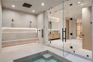 22924 Erwin St, Woodland Hills, CA 91367 - Photo 31