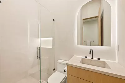22924 Erwin Street, Woodland Hills, CA 91367 - Photo 41