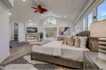 11771 Laurelwood, Studio City, CA 91604 - Photo 19