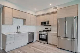 7018 Alabama Ave, Canoga Park, CA 91303 - Photo 19