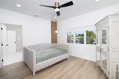 5439 Gentry Avenue, Valley Village, CA 91607 - Photo 33