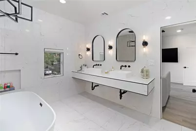 5439 Gentry Avenue, Valley Village, CA 91607 - Photo 31