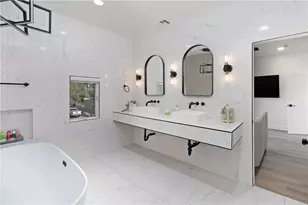 5439 Gentry Ave, Valley Village, CA 91607 - Photo 31