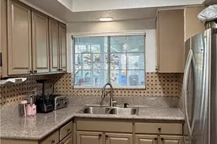 10900 Goss, Los Angeles, CA 91352 - Photo 5