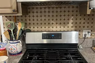 10900 Goss, Los Angeles, CA 91352 - Photo 9