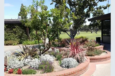 10023 Karmont Avenue, South Gate, CA 90280 - Photo 25